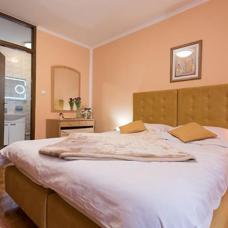 Guest House Bagi โปเชกา ภายนอก รูปภาพ