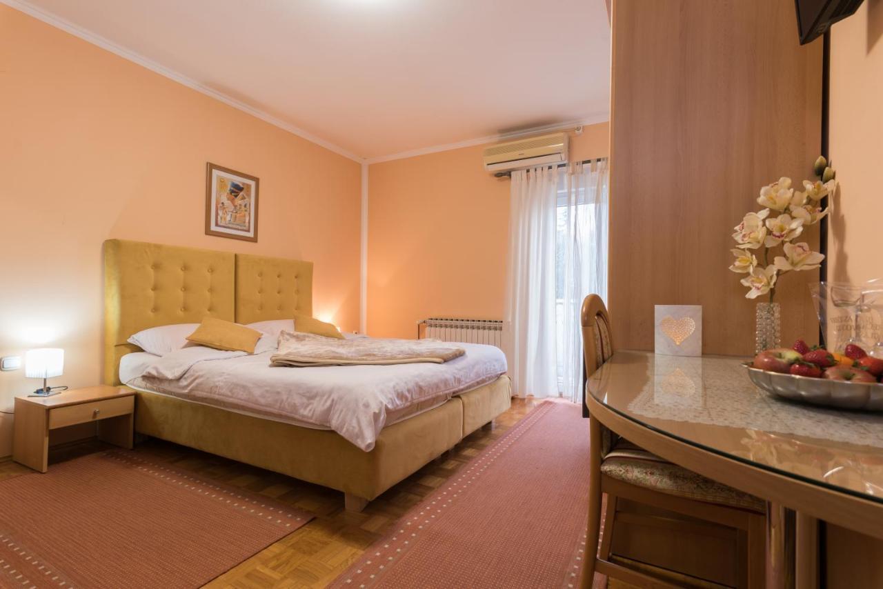 Guest House Bagi โปเชกา ภายนอก รูปภาพ