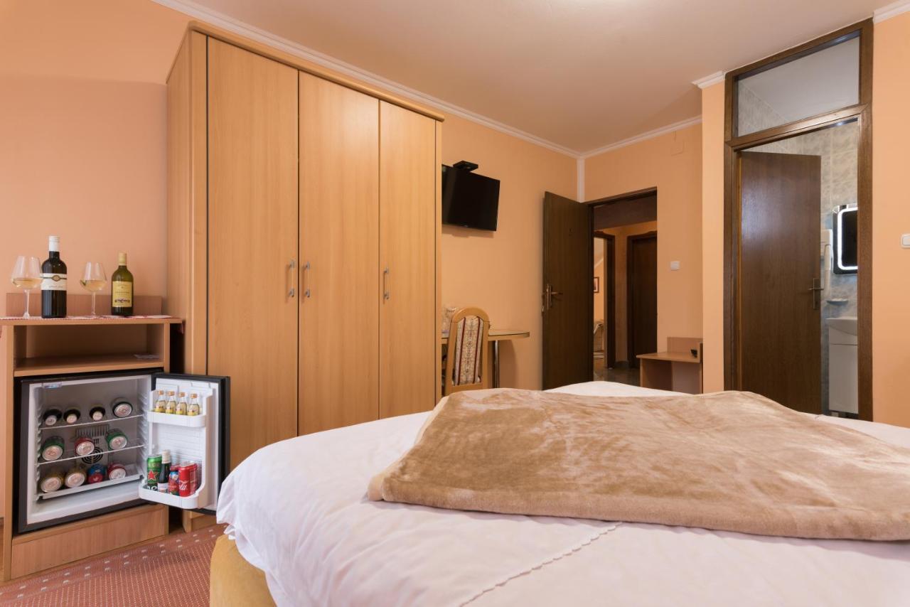 Guest House Bagi โปเชกา ภายนอก รูปภาพ