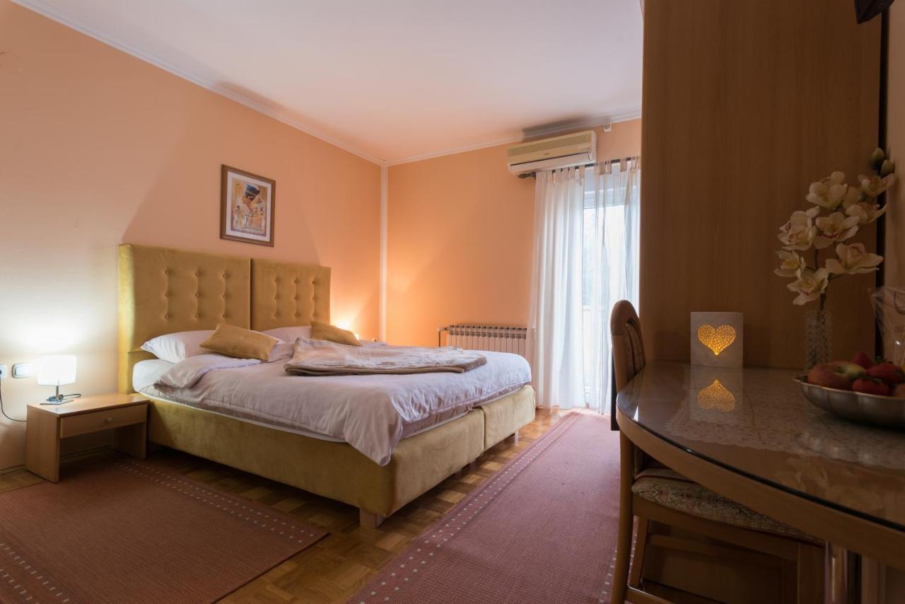 Guest House Bagi โปเชกา ภายนอก รูปภาพ